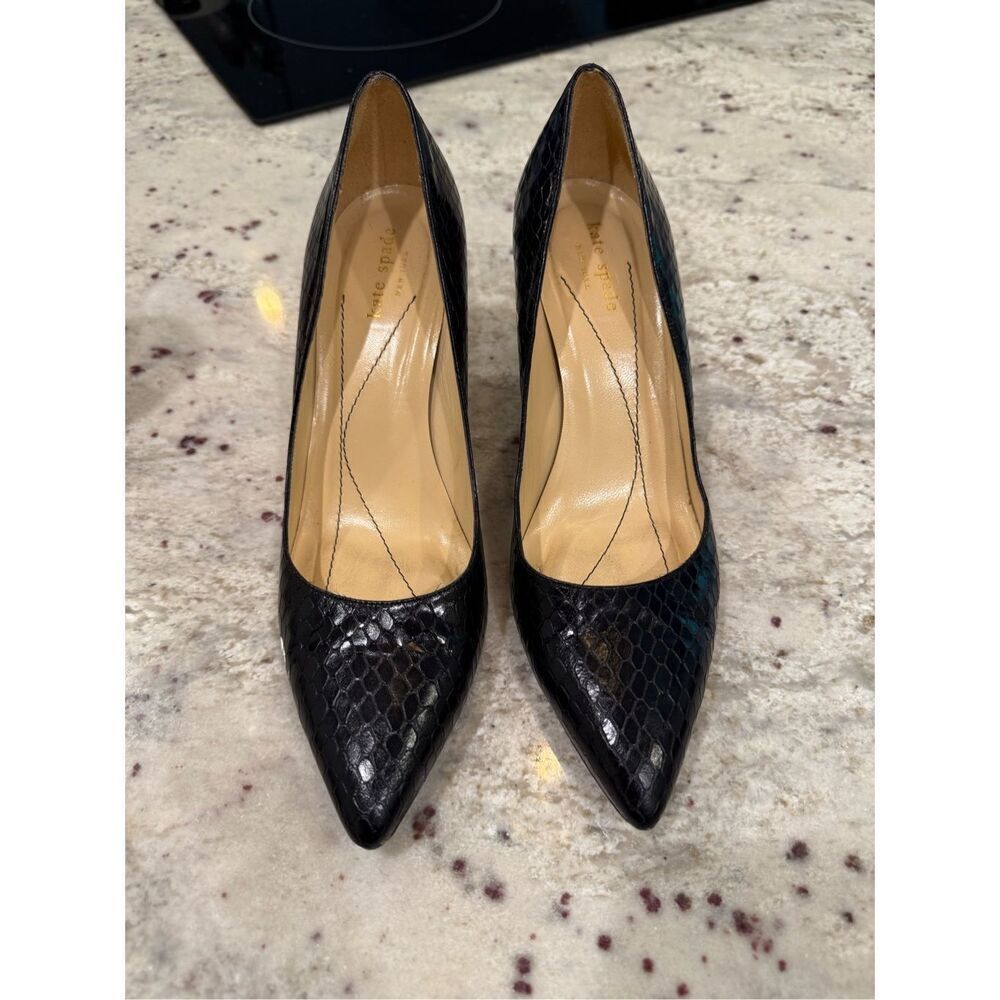 Kate Spade Black Textured Leather Pointed Toe Pumps Italy sz 9